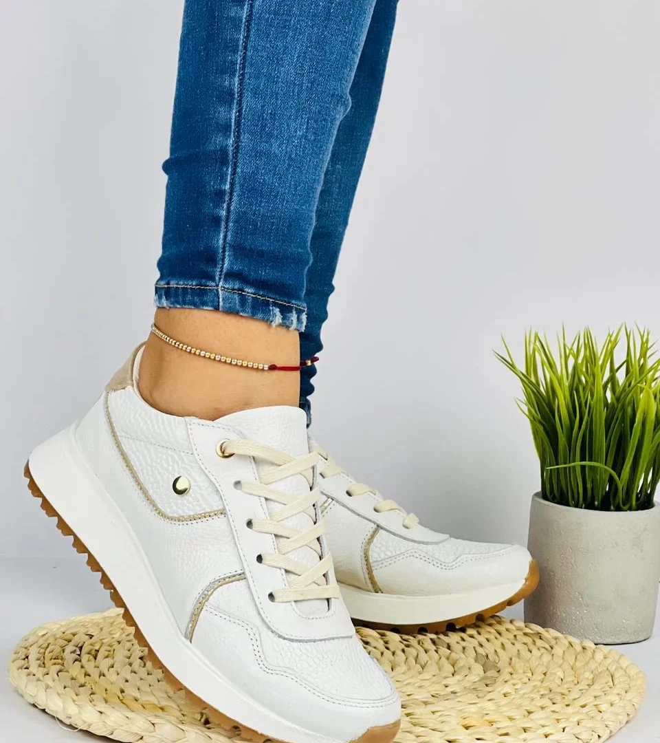Tenis cuero talco
