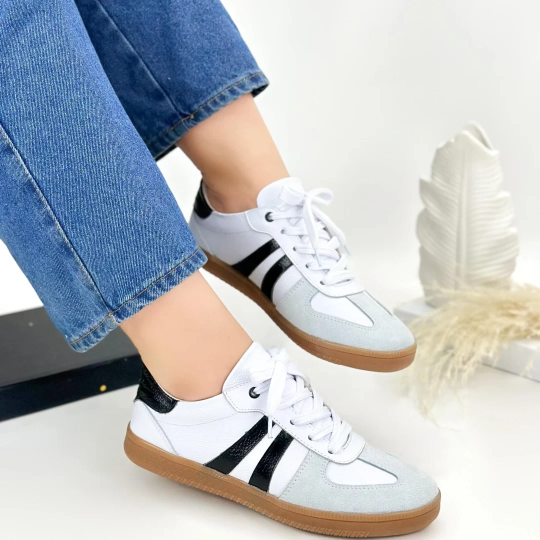 Tenis blanco x negro en cuero