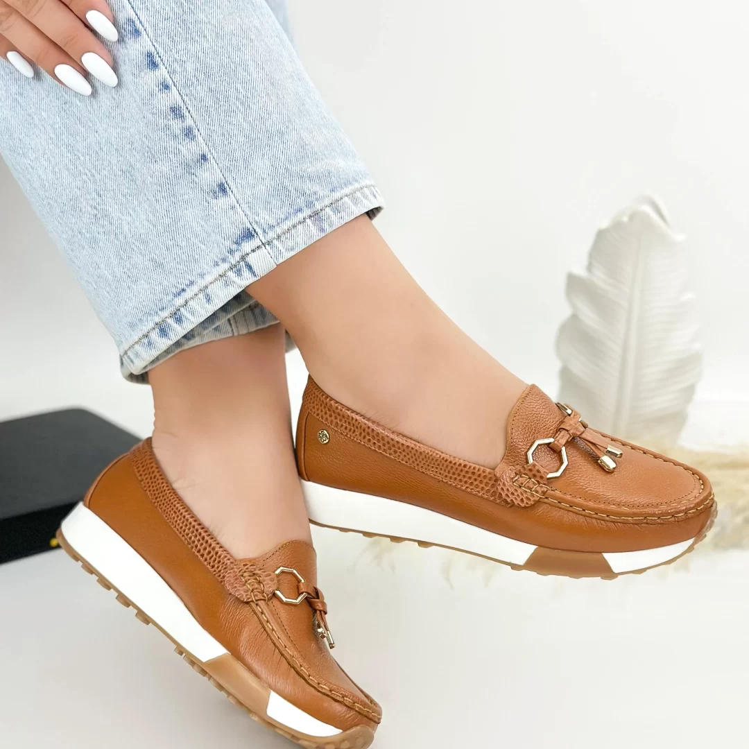 Tenis Mocasines en cuero miel